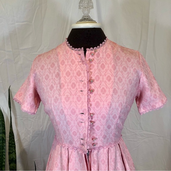 Vintage 1960s-70s Woven Cotton Jacquard Lace Trimmed Pastel Pink Dress - Picture 2 of 13